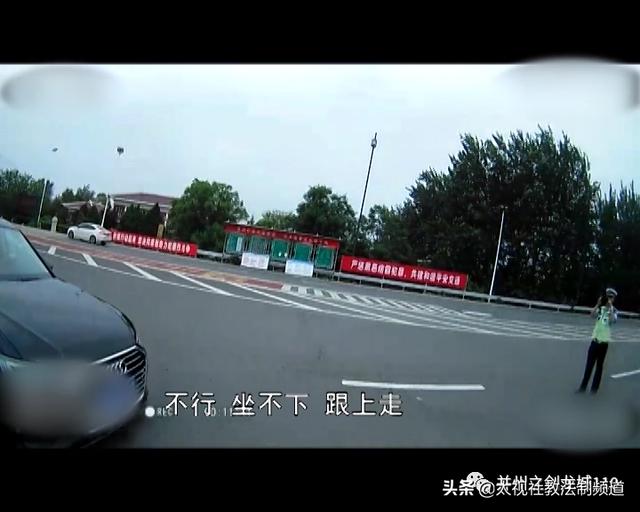 避风港|儿童误吞电池 交警接力送医