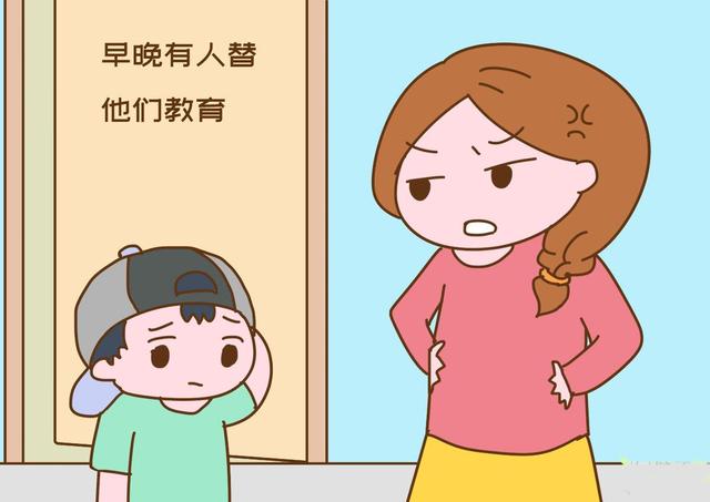 「超级宝妈」孕妇当众痛打熊孩子,知道原因后没人劝阻,家长道歉:打轻了!