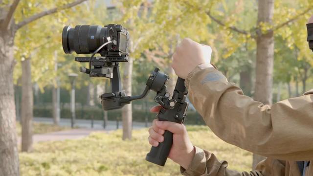 大疆RSC 2评测，深度使用折叠结构后我们推翻了原始结论