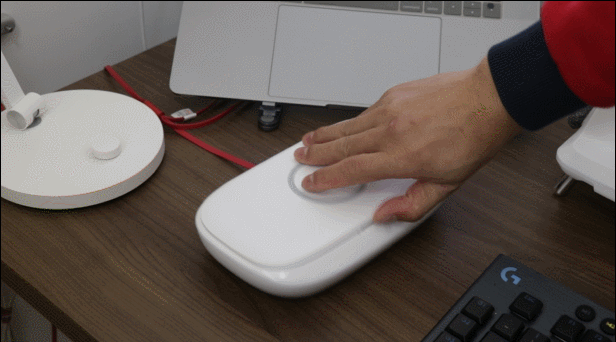 让iPhone12用着更放心，小伙入手神器：能充电，还能杀菌