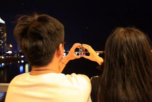 妻子顺产不下来，丈夫拒绝剖宫产，结果妻子孩子没有保住