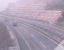 20张车祸现场动图，没车也得看！