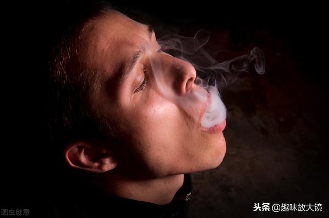 给喜欢抽烟的人提个醒：烟瘾再大，也别在5个时间吸烟，要听劝