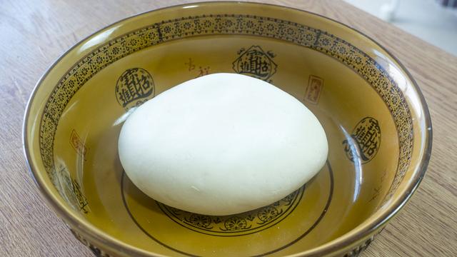 包子还是这种馅的最好吃，鲜美多汁皮薄馅大，比吃肉还香，吃不腻