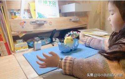 你的育儿经|章子怡成“孩子头儿”？素颜陪娃看书！汪峰：陪伴比血缘更重要