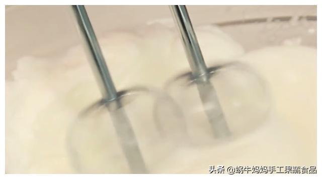 你的育儿经▲3个鸡蛋清，一盒酸奶，无水无油，教你做入口即化的宝宝酸奶溶豆