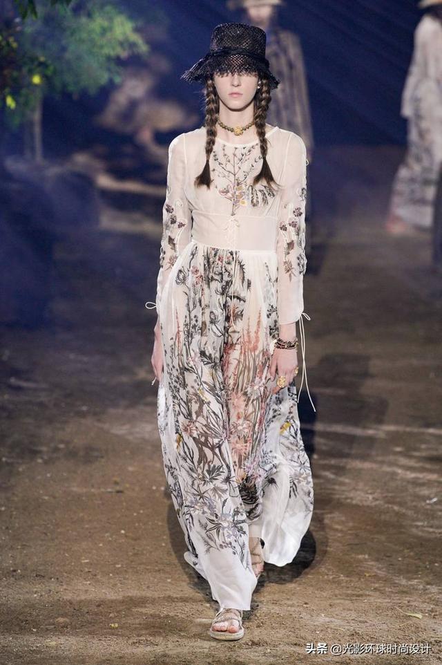 最时尚Christian Dior 2020春夏系列-贴近自然的森林秀