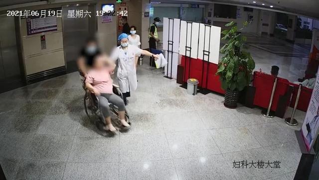 女士|“其它什么都别想了，有老公在！”
