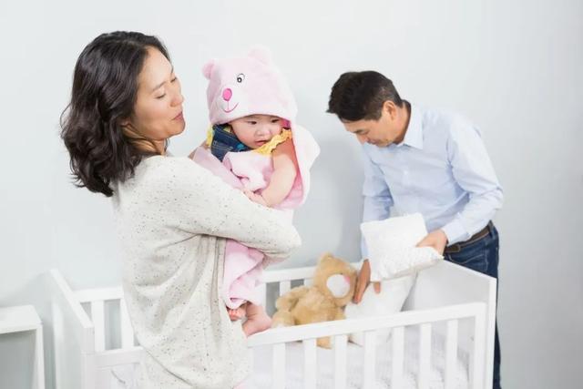 小树丫：宝宝睡眠的7个烦恼，教你逐一击破