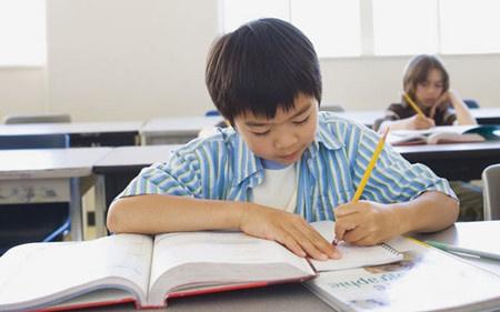 幸福相守|从畏难写作，到胸有成竹！教会孩子写作文，家长要把握3个要点