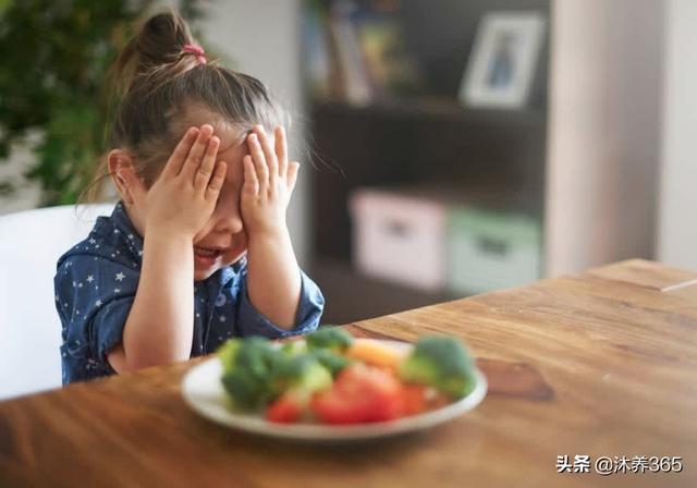 孩子吃饭你用心了吗？学生期吃错，可能会造成20厘米的身高差距