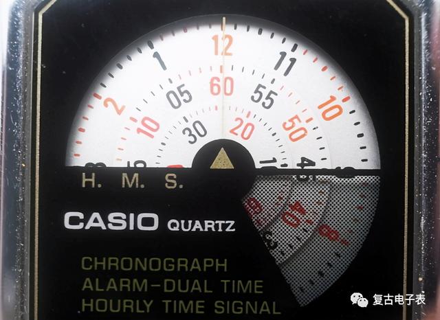 颠覆你对手表的读数方式——CASIO AQ440