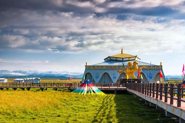 [风雪路]出现在西部歌王王洛宾歌曲中的地方，如今各个是旅游热门地