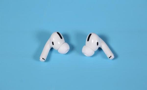 陆小曼|超越华为、仅次三星!红米新王牌诞生,登上拿下世界第三的宝座