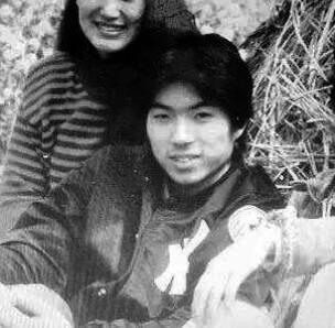 自称伺候过五代才子歌手，他才是窦唯郑钧的头号“迷弟”，高晓松：我这辈子都在给帅哥做陪衬！影视交流地