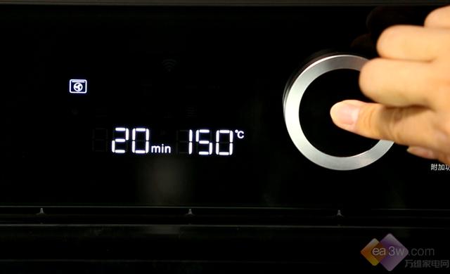 前所未见的饼干多米诺骨牌来了！凯度双热风蒸烤一体机挑战极致均匀