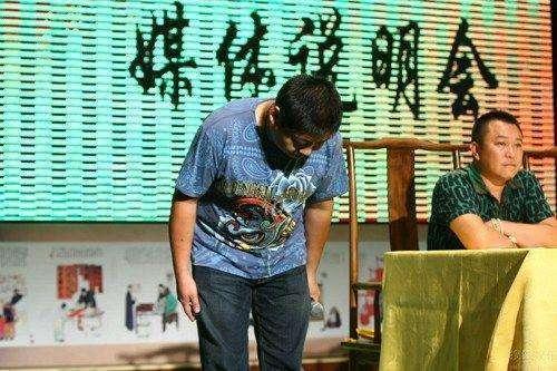 无敌小萌神|他曾是郭德纲最宠爱的弟子，为郭德纲和记者发生争执，现默默无闻