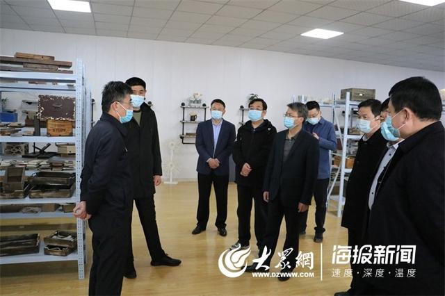 「大众网菏泽」王卫东到曹县调研电子商务产业发展情况