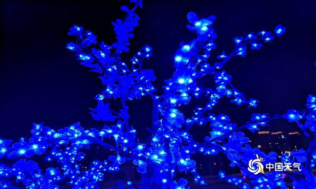 #中国天气网#内蒙古鄂尔多斯灯光夜景美轮美奂