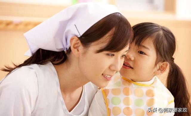 超级宝妈▲莞家婆家政“跟婆婆一起住，还要不要请月嫂？”专业人士告诉你