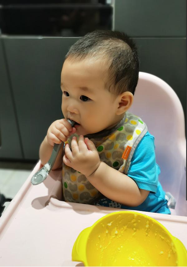 吃饭|小班这一年，我和孩子老师一起改变“饭渣宝宝”