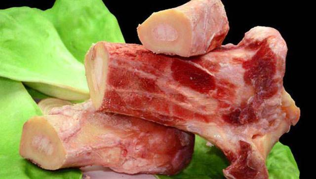 广东人爱喝的牛骨头汤，高钙高蛋白质，美容养颜，增强免疫力