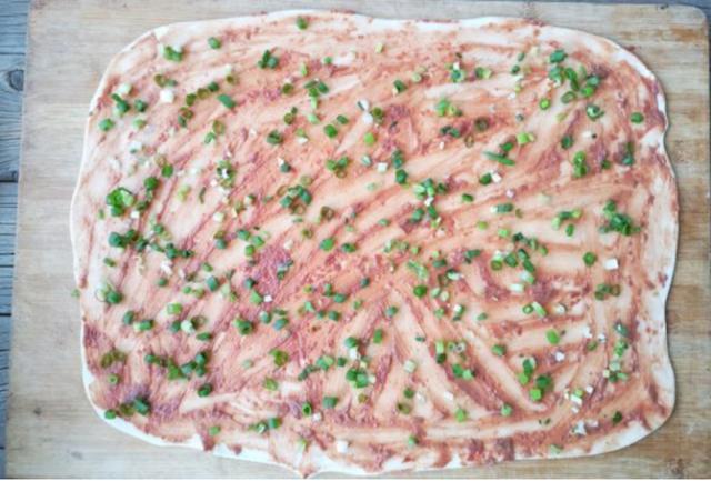 腐乳味的葱香饼，味道好吃，这才是真香