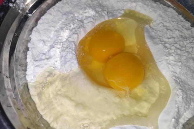 河南炸麻叶的传统配方，酥脆可口，手把手教你制作，入口越嚼越香