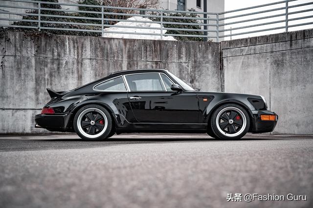 完整翻新保时捷964 世代 911 Turbo经典车款