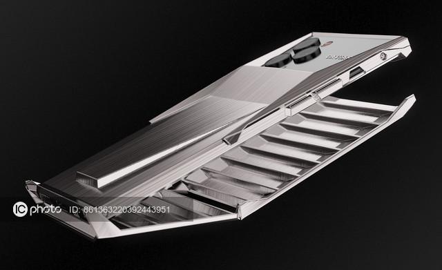 环球网▲iPhone 11 Pro钛金换壳版上线 致敬特斯拉皮卡