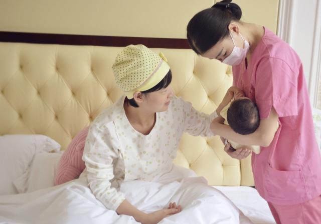 【你的育儿经】月子坐不好，女人容易老，冬天坐月子要注意这些细节，产妇别大意