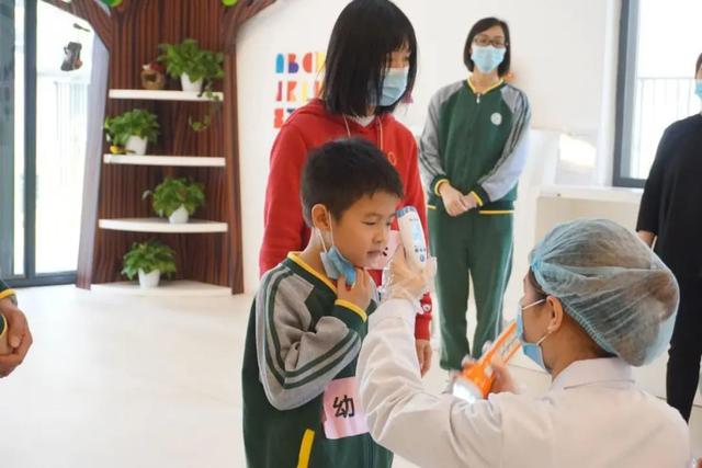 「超级宝妈」荔湾｜开学后如何保障小朋友健康？楠熙西湾路幼儿园防疫流程这样进行