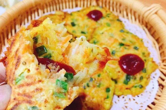 1个萝卜，2个鸡蛋，混合均匀上锅一煎，3天不吃馋得慌，非常香