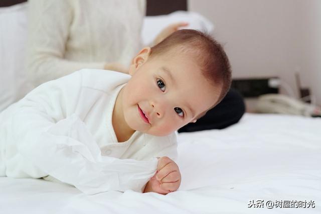 [你的育儿经]宝宝睡觉磨牙是什么原因？家长要注意了，原因可能不是一种