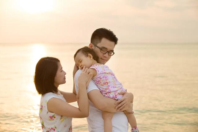 超级宝妈■孩子频繁求抱抱?拥抱的3大力量,父母越早懂,孩子越受益