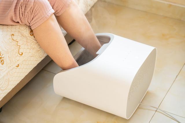 泡脚已经过时了，带你了解左点小仙智能蒸汽足浴盆