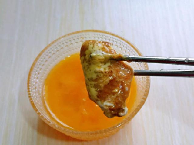 这样烤鸡翅低脂又健康，味道完全不输外面卖的，孩子们也喜欢