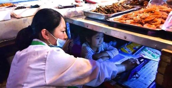 守护我家|“地摊经济”全网走红，如果宝妈来摆摊，这几样东西再合适不过