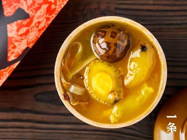 鲍鱼、海参、花胶、蹄筋……金色高汤浓醇鲜美，这“佛跳墙”绝了！丨种草机