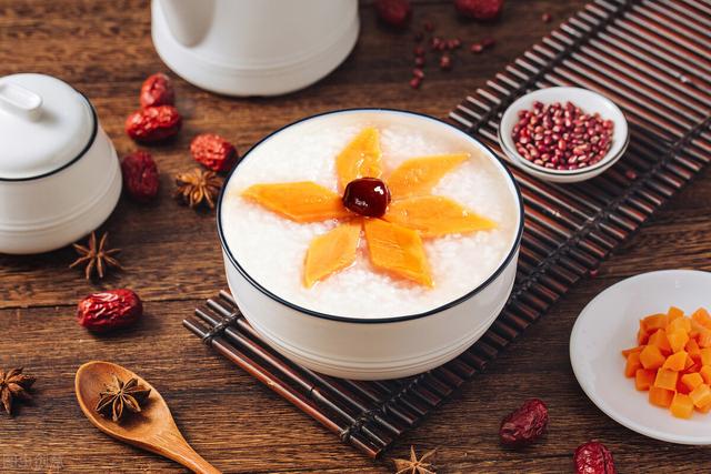 红薯别再烤着吃，简单一锅煮，香浓清甜，大人小孩都吃不腻