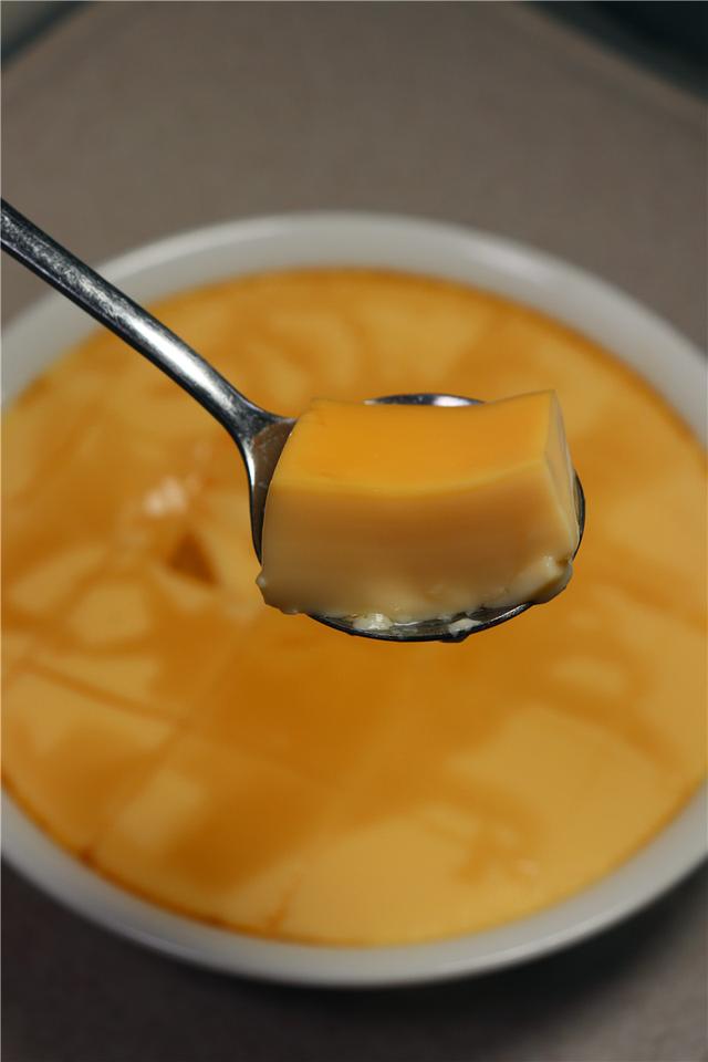 蒸鸡蛋羹时，加“它”不加水，口感比豆腐脑嫩，营养还翻倍