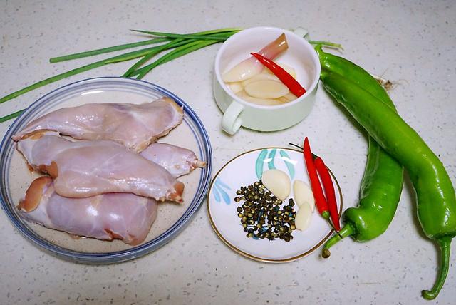 冬天滋补多吃这个肉，口感嫩滑，味道鲜香，就是少见