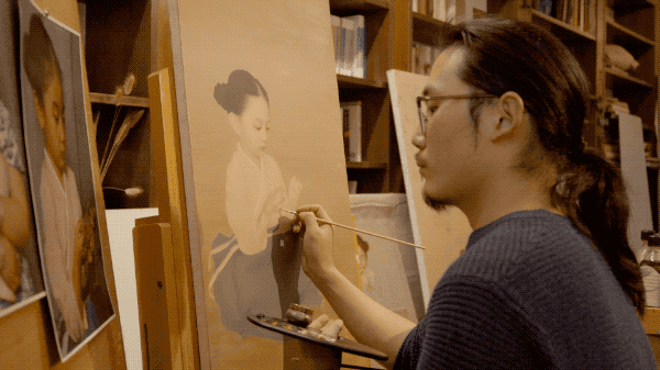 [你的育儿经]美翻了！老爸把女儿画进国画，一天创作10小时，人民日报都在转发
