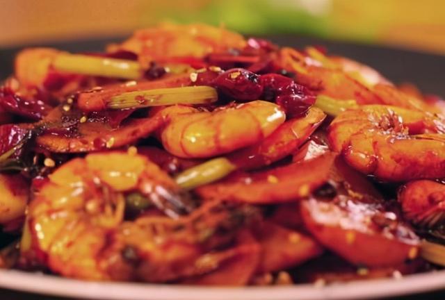 30余道美食集锦，醇香好味道鲜美不油腻，家人喜欢吃我就喜欢做