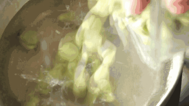 [超级宝妈]4岁男孩吃了两口、抢救两个礼拜！这道最常见的菜，有的人不能吃