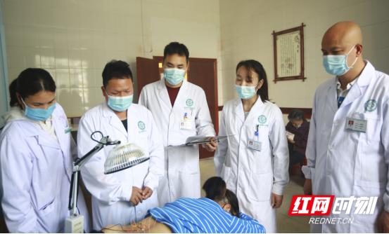 中医|蓝山：在家门口享受“中医绝活”