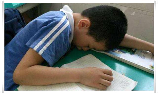 超级宝妈：班主任坦言：成绩不好的孩子，一般有这3个坏习惯，你家孩子有吗