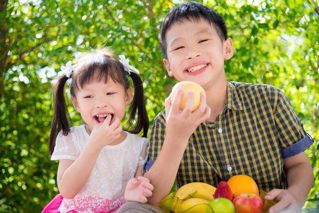 「你的育儿经」春天生长季，这些食物得少吃，儿科医生说：吃多了对娃没好处