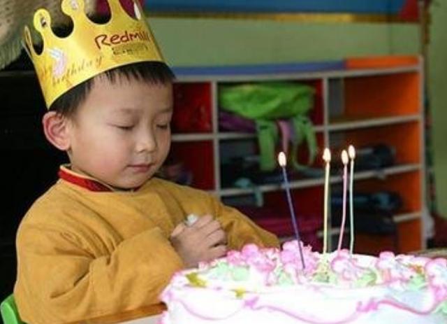超级宝妈▲宝宝过“阴历”还是“阳历”生日?看完这3条规则再决定,非迷信