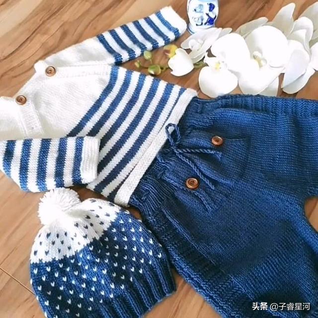 【超级宝妈】会编织的妈妈好拽啊！宝宝的穿的小毛衣全是编织的，羡慕吗？